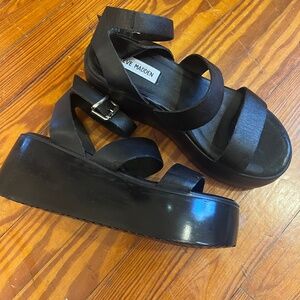 Steve Madden Platform 7.5 Sandals